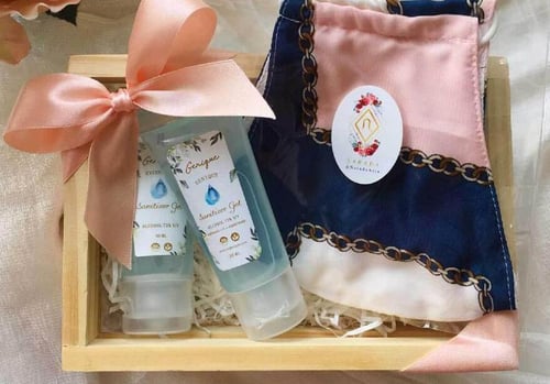 new year gift Choose to satisfy both the giver and the receiver.