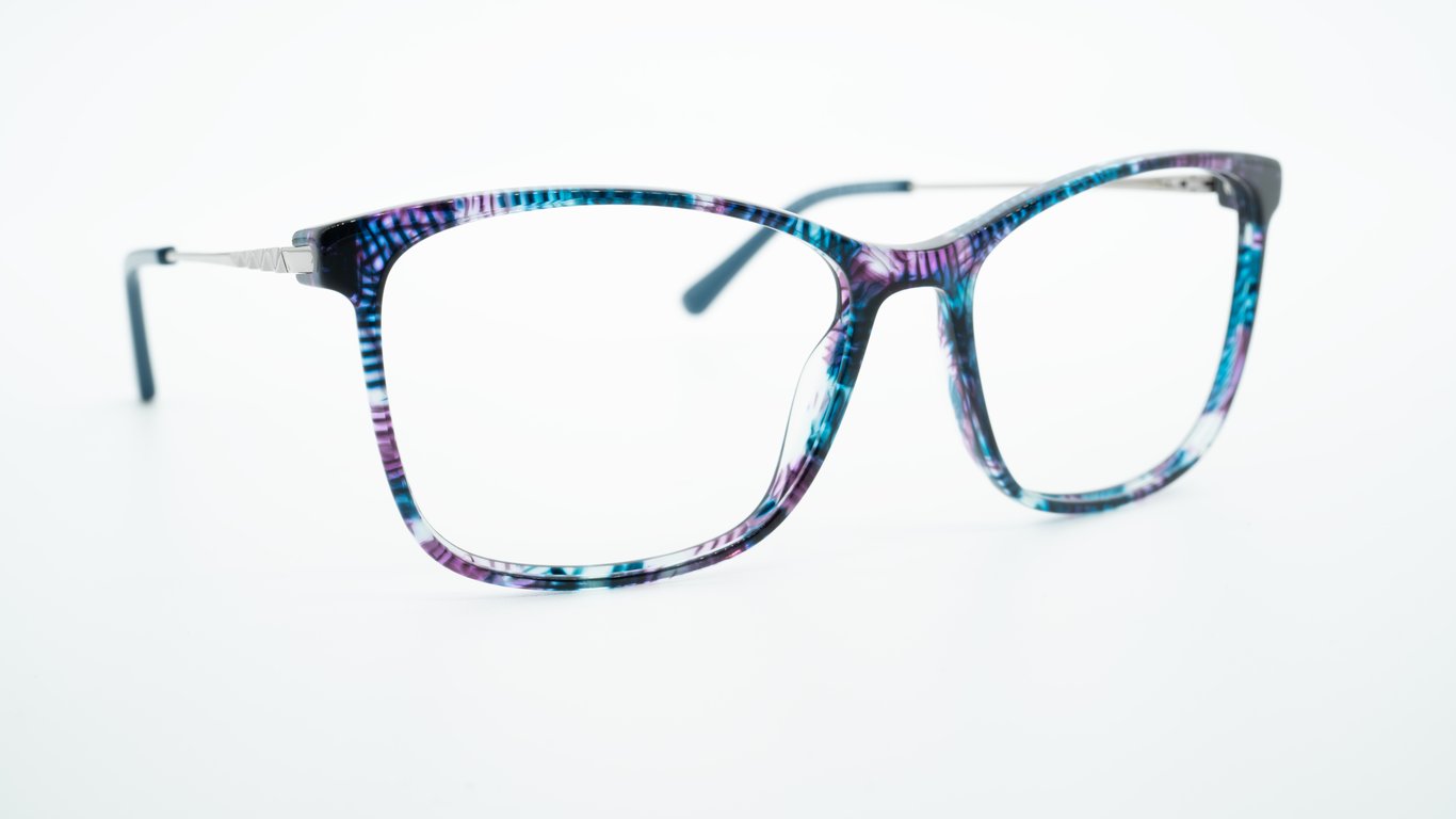 Chic Jenna Blueberry