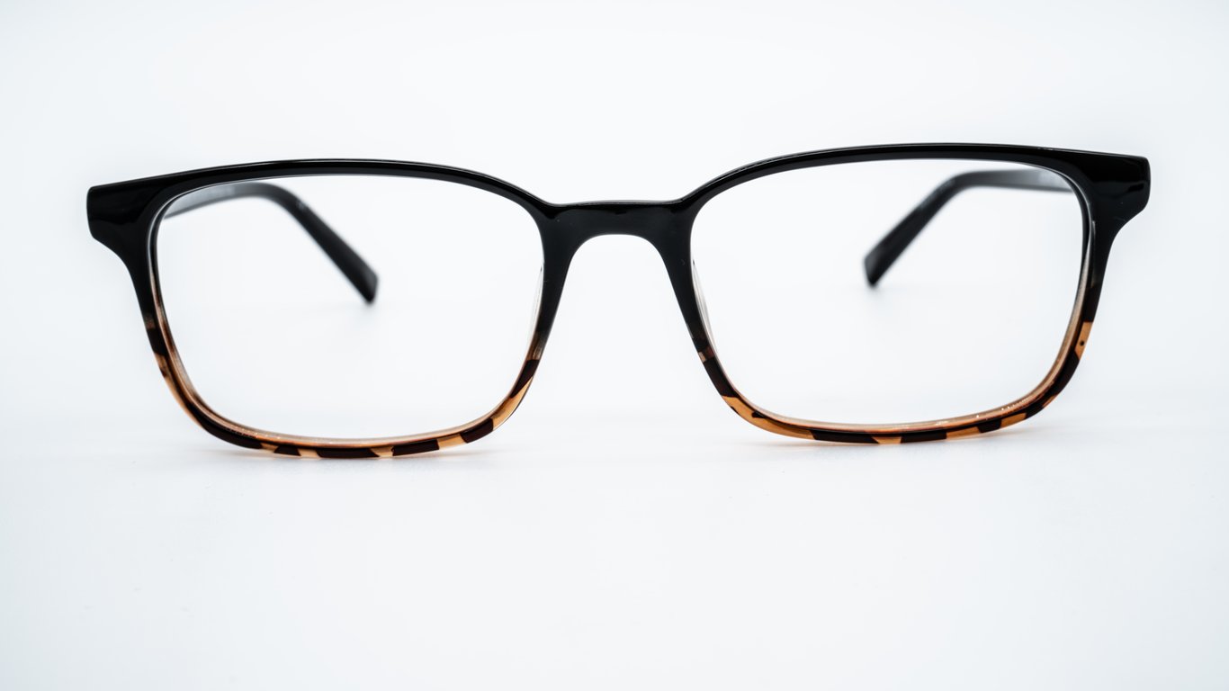 Advantage M812 Black Tortoise Fade