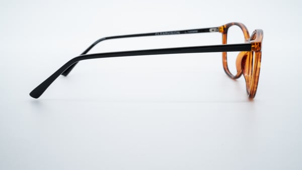 Advantage W902 Tortoise Black