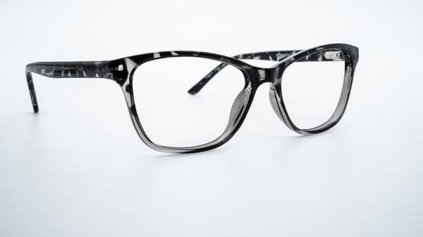 Advantage W906 Black Tortoise Fade