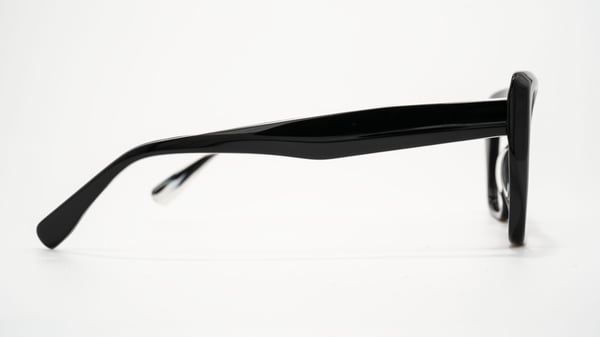 Casino Rosalie Black White