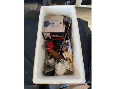 Vintage lot comprising a Dolphins Kinetic Art mobi...
