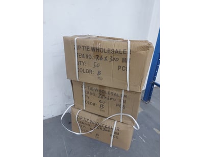 Zip tie, assorted sizes and colours, quantity unkn...