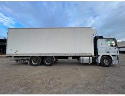 2004 Mercedes Benz Actros 2644 Refrigerated Sleepe...