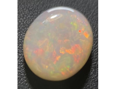 14.29 CT NATURAL WHITE OPAL

14.29 Carats Natura...