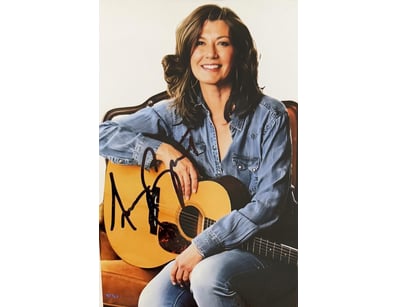 AMY GRANT SIGNED PHOTO

Amy Grant Personally Signe...
