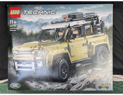 **UNRESERVED** LIFETIME COLLECTION OF LEGO PART... - Lot 181