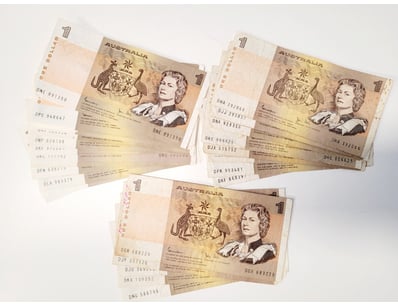 35X ASSORTED AUSTRALIAN $1 BANKNOTES

488592+220...