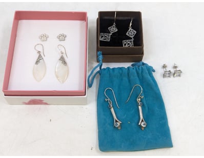 UNRESERVED Airport - Lost Property (A980) - Lot 144