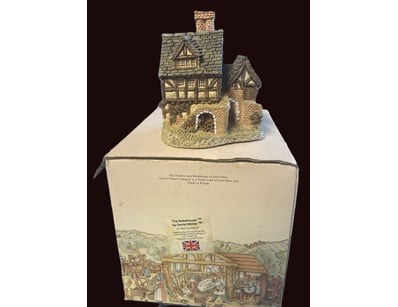 Antiques, Vintage & Interior Treasures (A1006) - Lot 1067