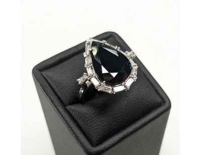 Luxury Jewellery (A992) - Lot 450