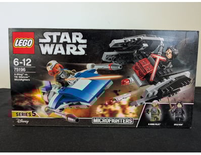 **UNRESERVED** COOKIE'S LIFETIME COLLECTION OF ... - Lot 624