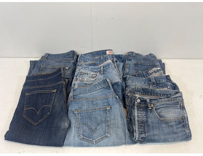 Entire Vintage Clothing Store Liquidation (ON11821) - Lot 43