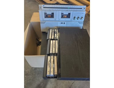 Gadgets, Music & Pastimes (A1003) - Lot 52