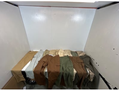 Entire Vintage Clothing Store Liquidation (ON11... - Lot 129