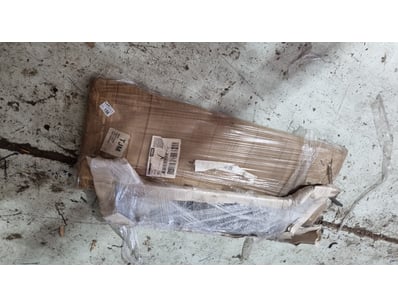 MOSTLY UNRESERVED 4x4 WORKSHOP BUSINESS CLOSURE... - Lot 156