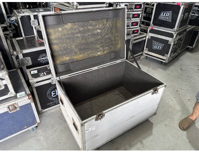 Mostly Unreserved Ex-Rental Audio & Visual Equi... - Lot 105