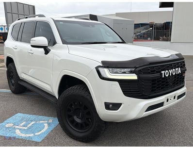 <b>2021 Toyota LandCruiser 300 VX - White - 36,955...