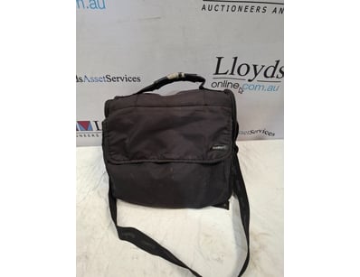 UNRESERVED Airport - Lost Property (A980) - Lot 594