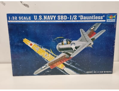 THIS IS A 1:32 SCALE PLASTIC MODEL KIT OF THE U.S....