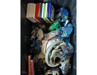 Video Gaming Nintendo & Mixed Bulk Parts Lot With ...