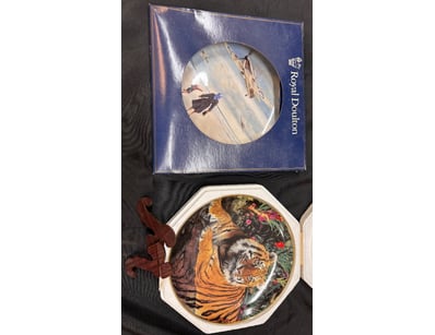 The Curio Collection (A995) - Lot 1019