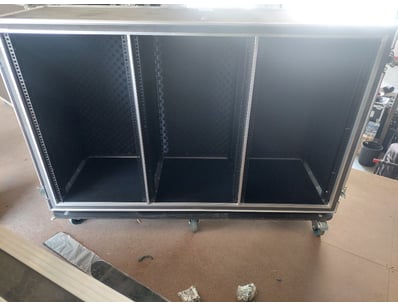 Mostly UNRESERVED Ex-Hire Stage Lighting, PA & ... - Lot 133