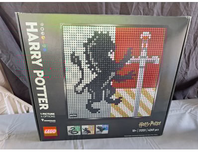 **UNRESERVED** LIFETIME COLLECTION OF LEGO PART... - Lot 133