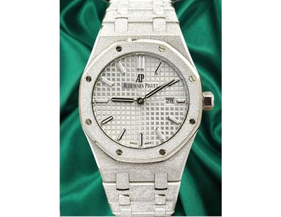 Luxury Watches (A981) - Lot 1100