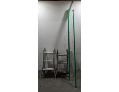 900mm bull boat with handle and 2.4m screed 
2 x 1...