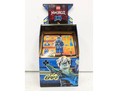 **UNRESERVED** LEGO Ninjago Jay Arcade Pod set fea...