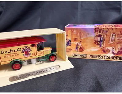 Model Car Mania (A1006) - Lot 422