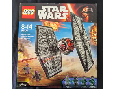 UNRESERVED COOKIES LIFETIME COLLECTION OF LEGO ... - Lot 531