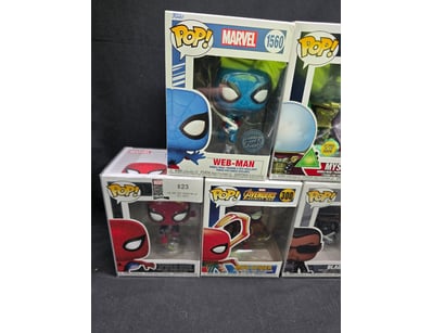 MARVEL FUNKO POP COLLECTION - SIX FIGURES INCLUDIN...