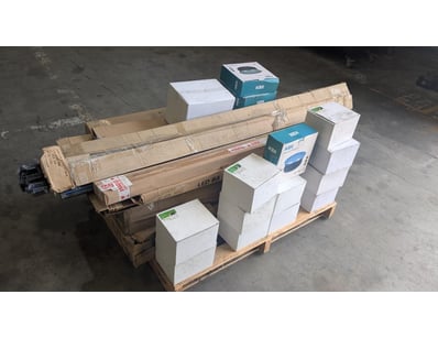 $1.5M Major Lighting & Accessories - Insurance C... - Lot 58