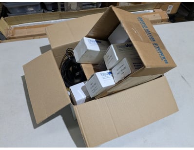 UNRESERVED Trimble Equipment & Accessories Wareh... - Lot 21