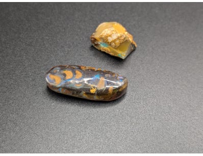 20.7CT QUEENSLAND BOULDER OPALS

655266+151

...