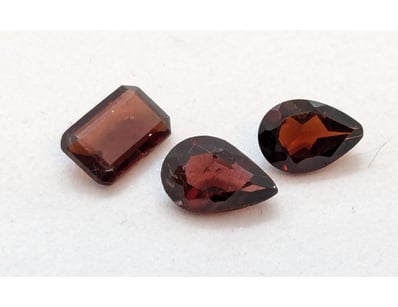 UNRESERVED Diamonds, Gemstones & Opals (A1001) - Lot 300