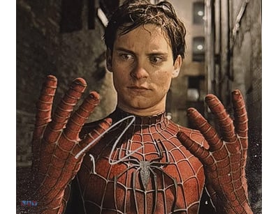 SPIDERMAN'S' TOBY MAGUIRE SIGNED PHOTO

Toby Magui...