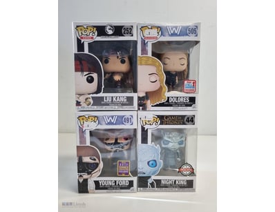 FUNKO POP VINYL FIGURE COLLECTION - FOUR BOXED FIG...