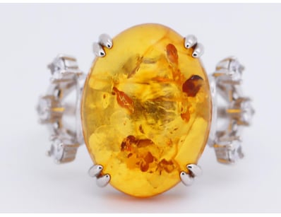Thrift Shop (A979) - Lot 1039