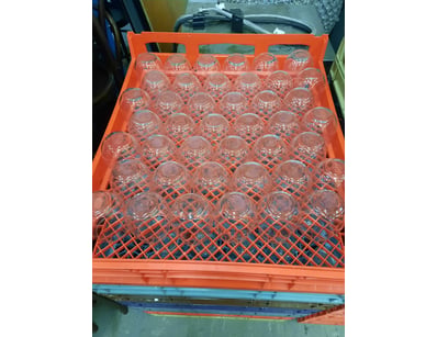 Round Clear glasses in crate.

Quantity: 42 per ...