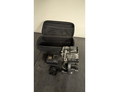 UNRESERVED Airport - Lost Property (A980) - Lot 640