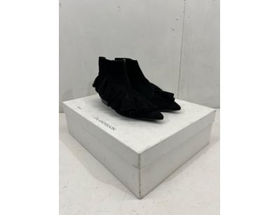 Boutique Clothing Liquidation (ON11818) - Lot 367