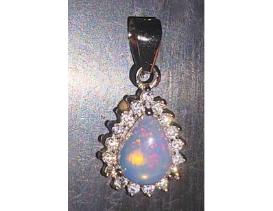 4.6 CARATS STERLING SILVER CRYSTAL OPAL AND CZ PEN...