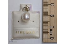 14kt Gold Freshwater Pearl And Diamond Pendant