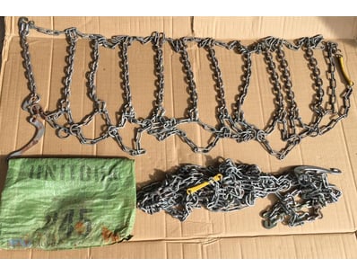 Snow Chains. I Pair. Unitour Size 245