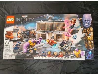 **UNRESERVED** COOKIE'S LIFETIME COLLECTION OF ... - Lot 548