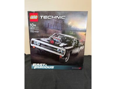 **UNRESERVED** LIFETIME COLLECTION OF LEGO PART... - Lot 628